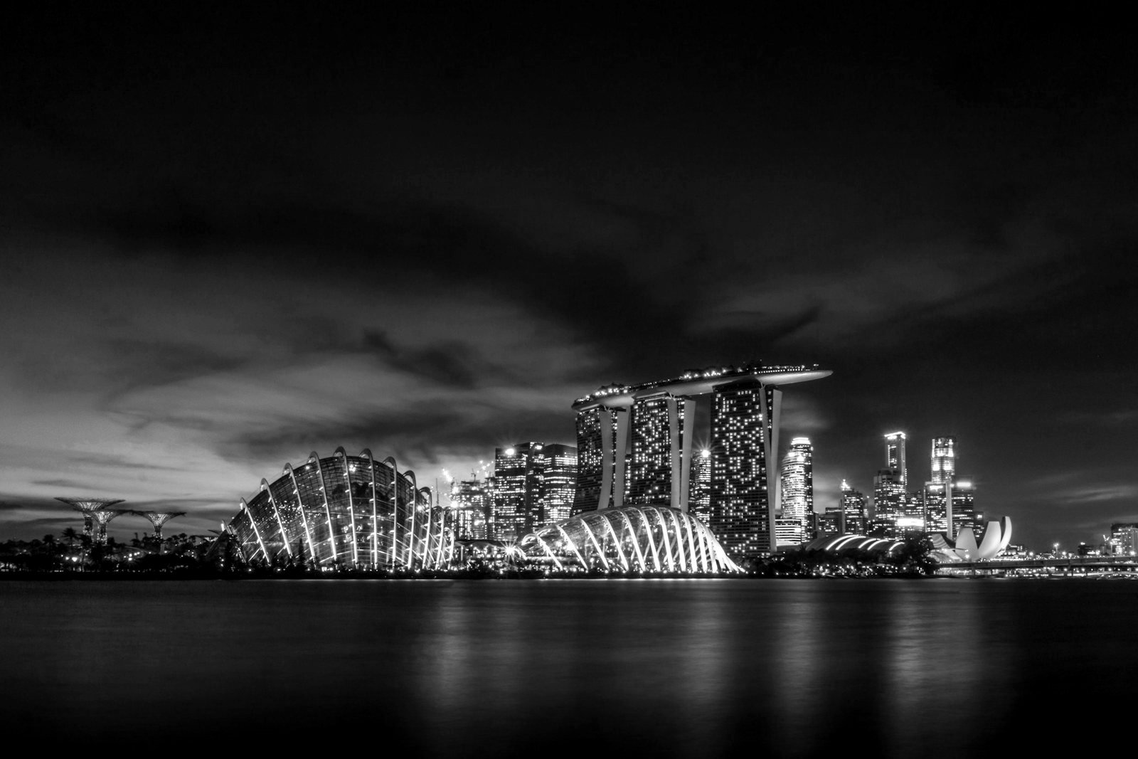 Arbitration clause Bangladesh with a foreign seat — Singapore skyline