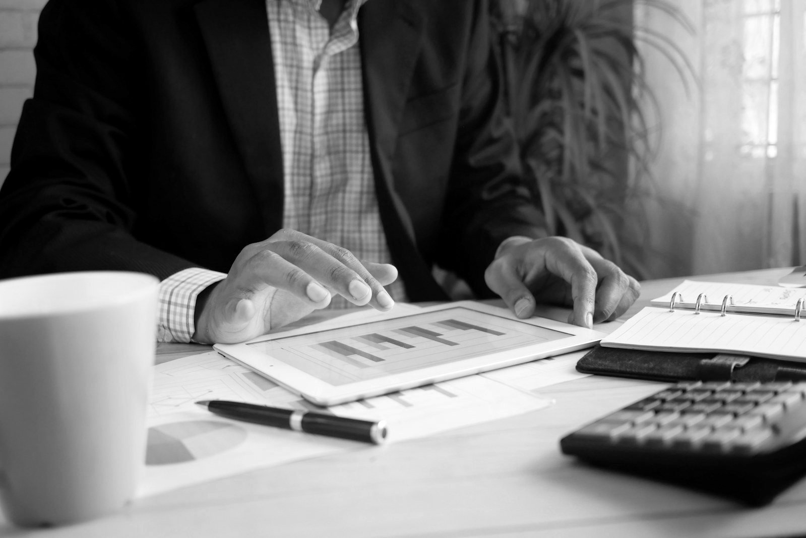 Arbitration lawyer Bangladesh — reviewing a phased budget and fee proposal for arbitration counsel