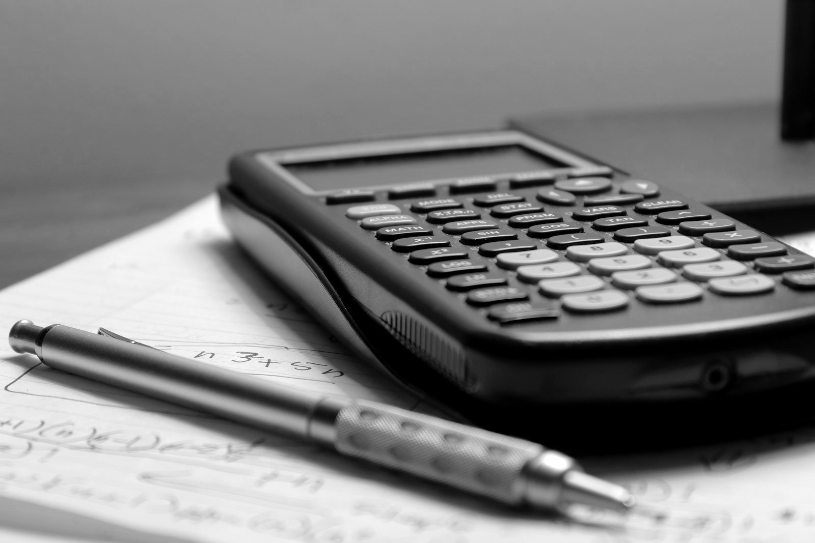 Arbitration vs litigation Bangladesh — calculator and case files comparing cost and time