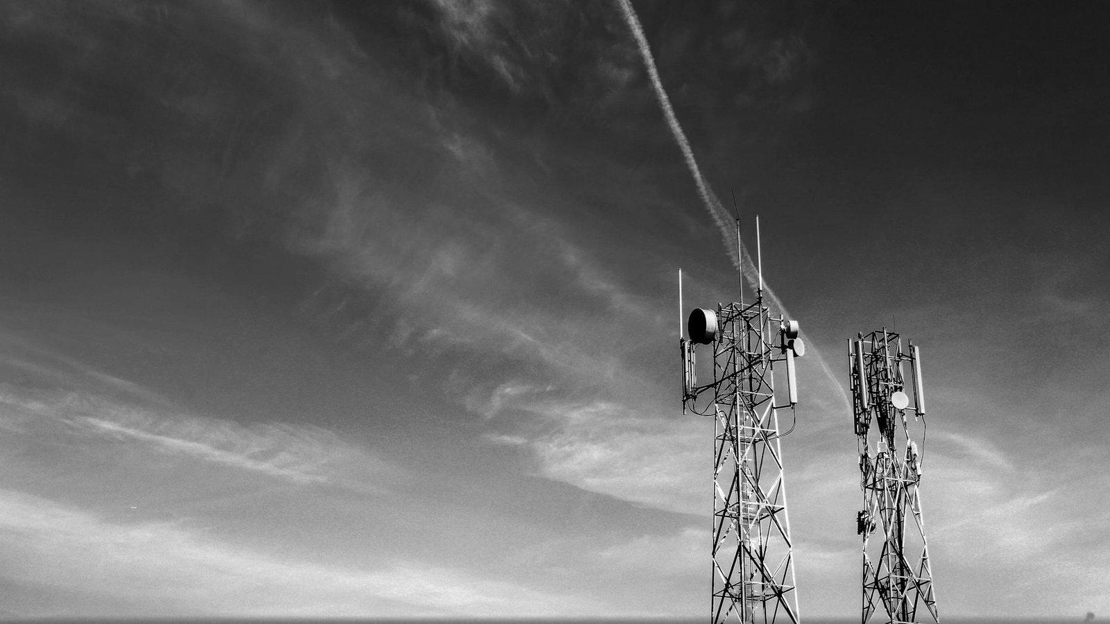 BTRC licence writ — telecom tower against the sky representing licensed networks
