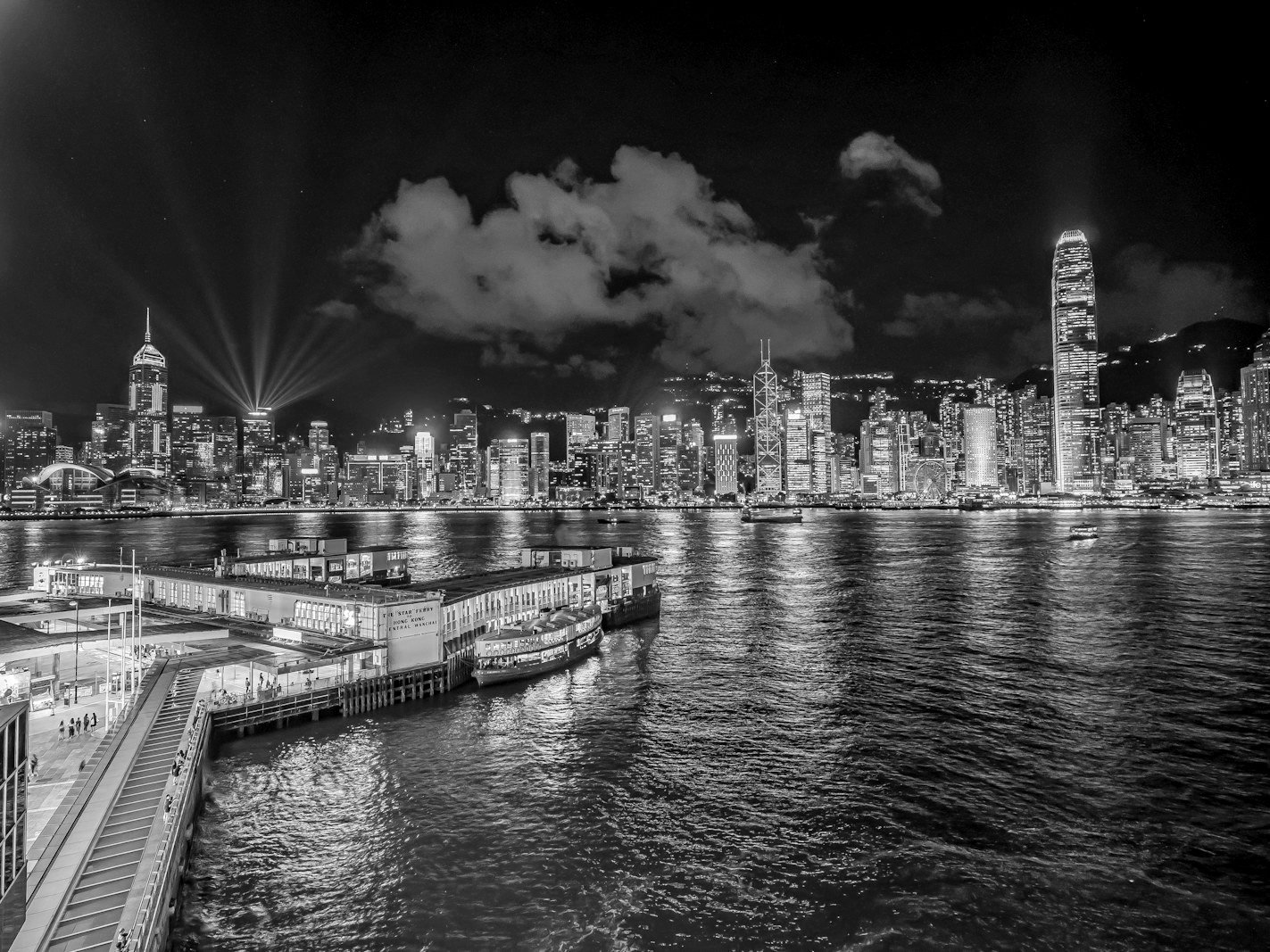 China Hong Kong arbitration Bangladesh — Hong Kong skyline, the seat most often chosen for Chinese-facing contracts