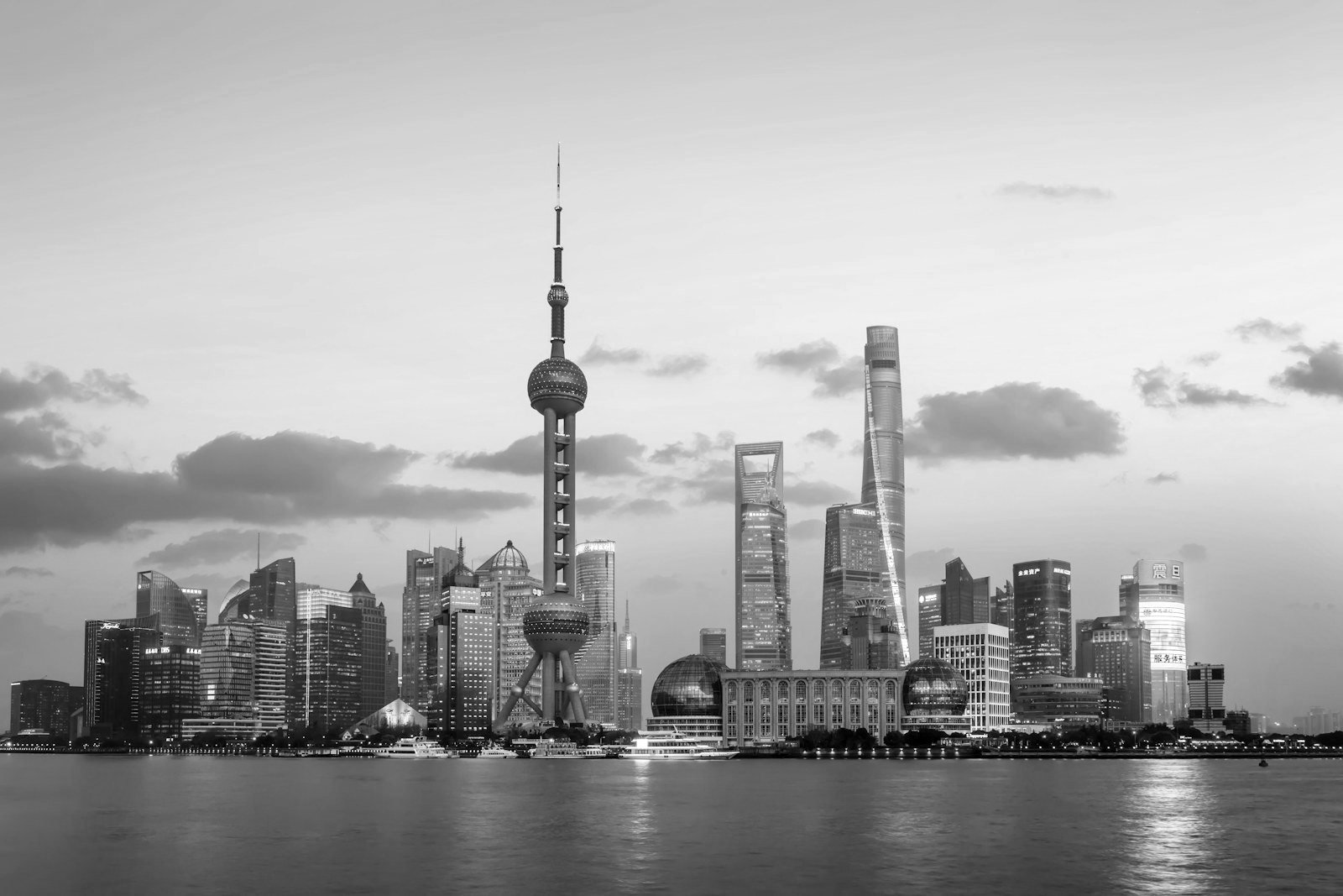China Hong Kong arbitration Bangladesh — container port handling imports from Chinese suppliers