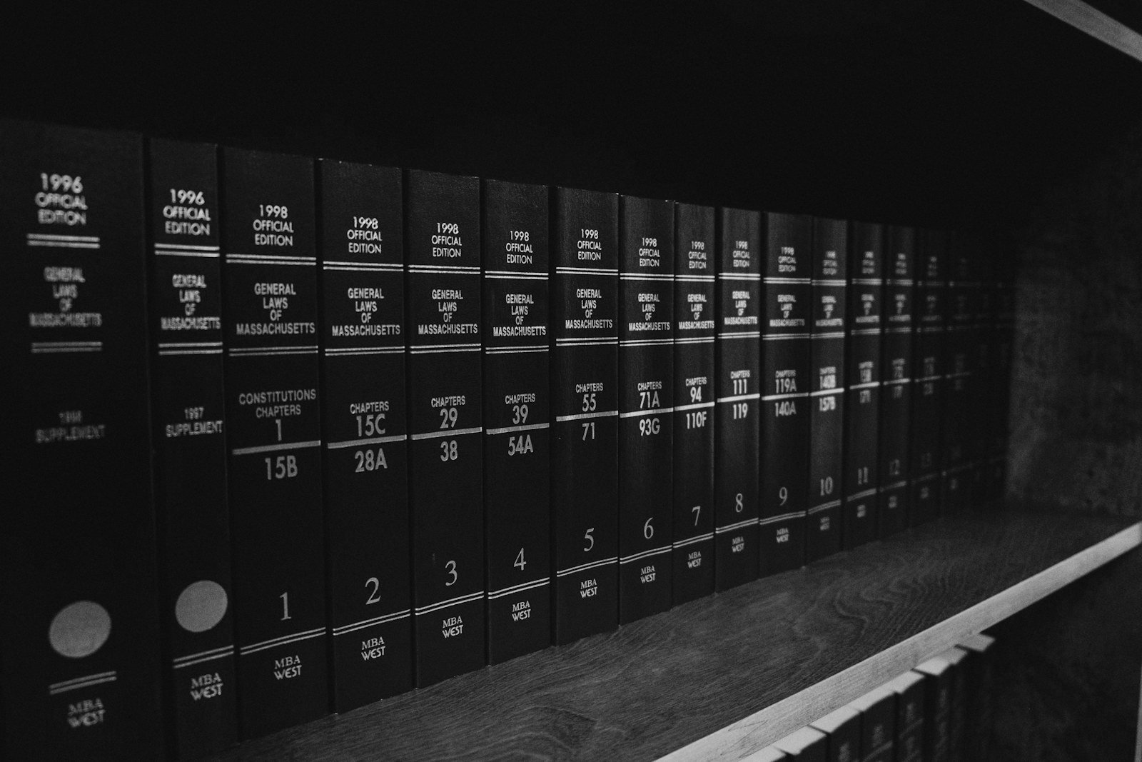 Civil suit filing Bangladesh — advocate preparing a plaint and supporting documents