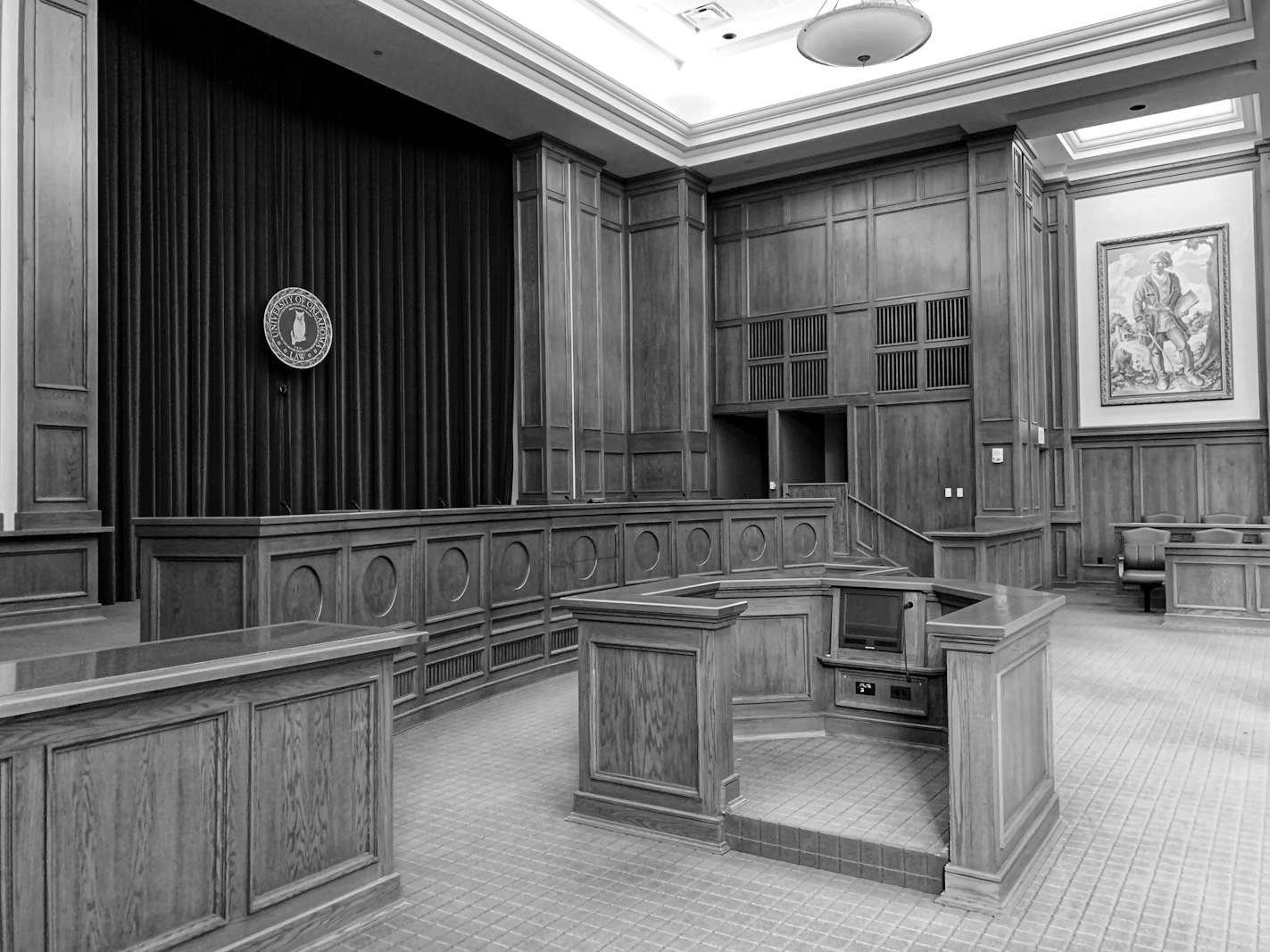 Contract enforcement Bangladesh — lawyer advising a client on a contract dispute strategy