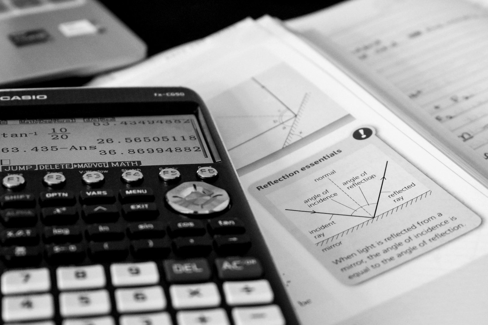 Court fee Bangladesh — advocate calculating the ad valorem fee on a plaint before filing