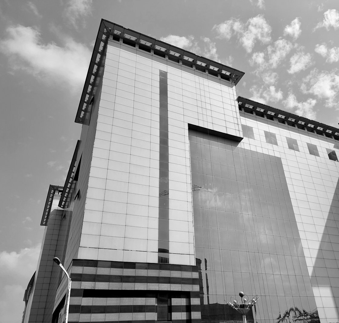 Derecho inmobiliario Bangladesh — edificios de oficinas en Dhaka para empresas extranjeras