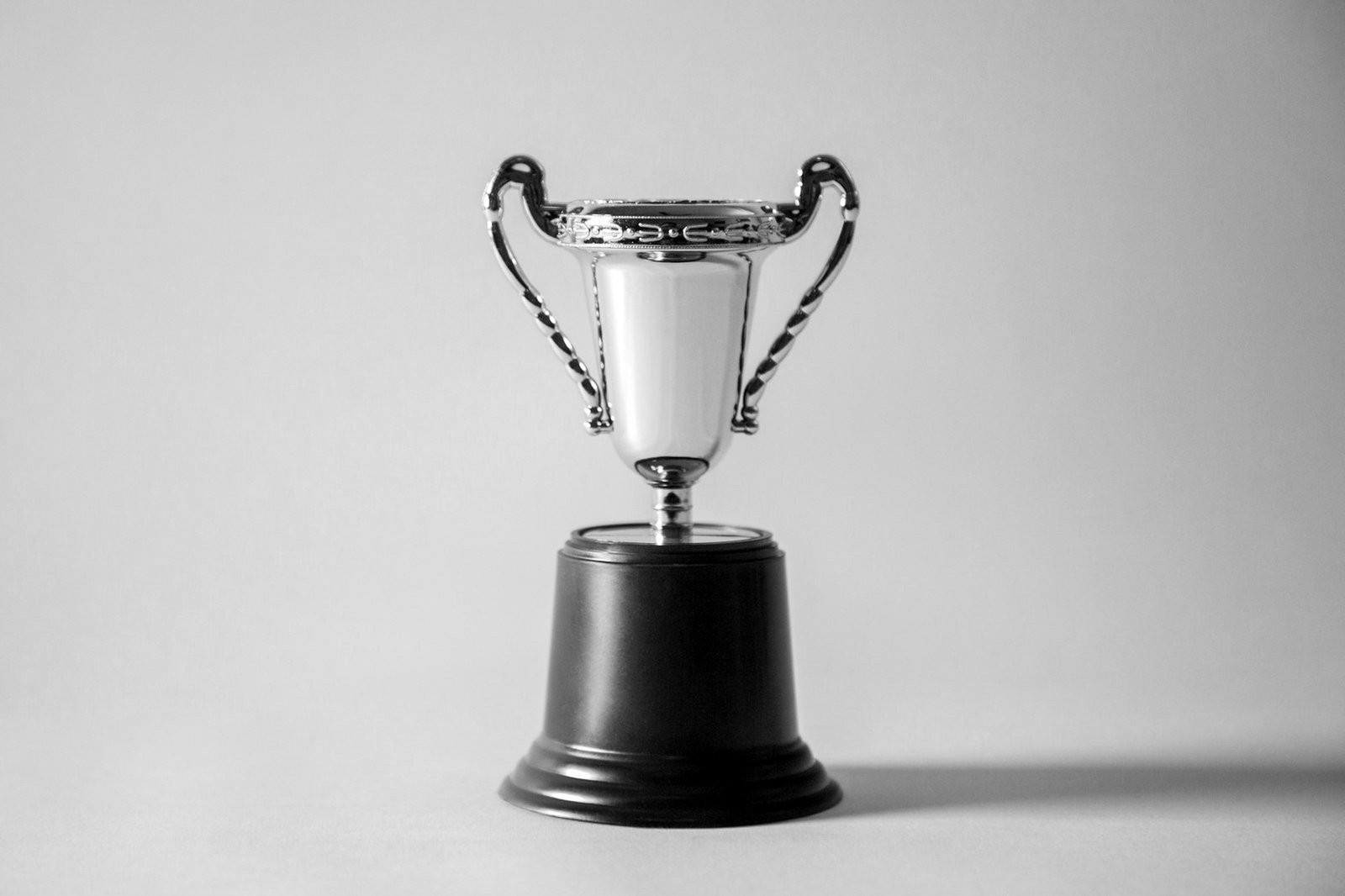 EB-1A visa from Bangladesh — award trophy representing nationally recognised prizes for excellence