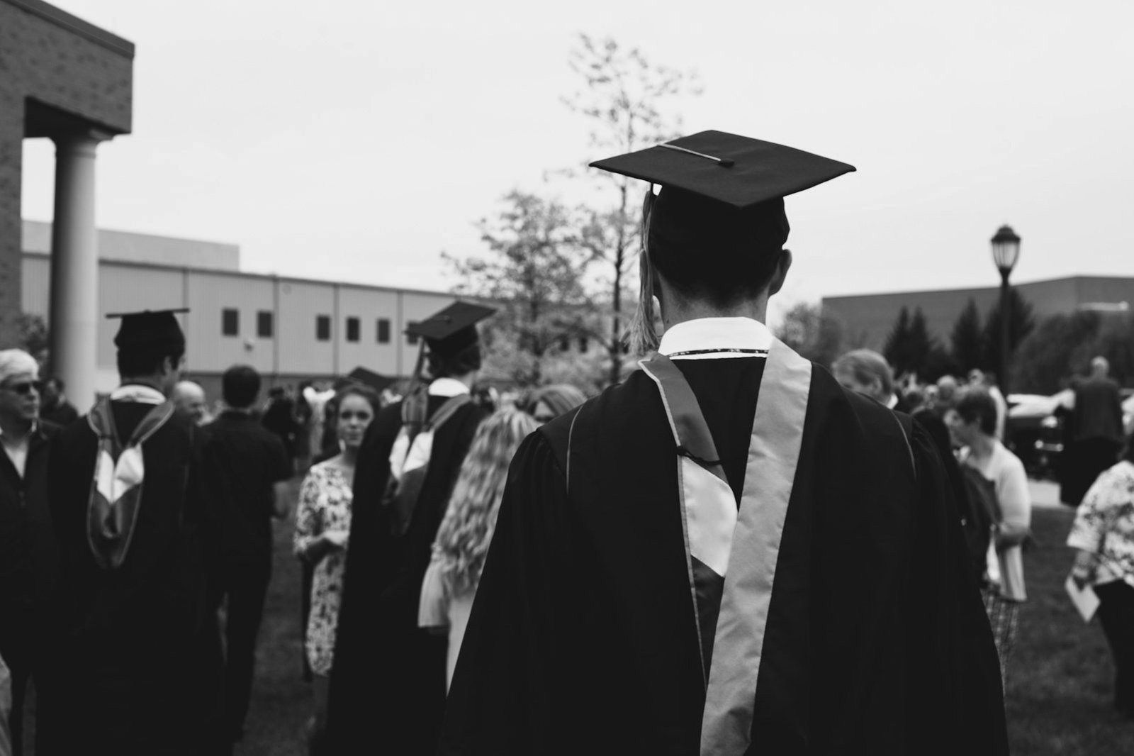 EB-2 NIW visa Bangladesh — graduate degree certificates used to prove an advanced degree