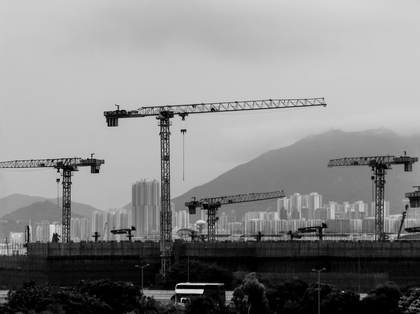 EB-5 investor visa — construction site of a regional center project creating US jobs
