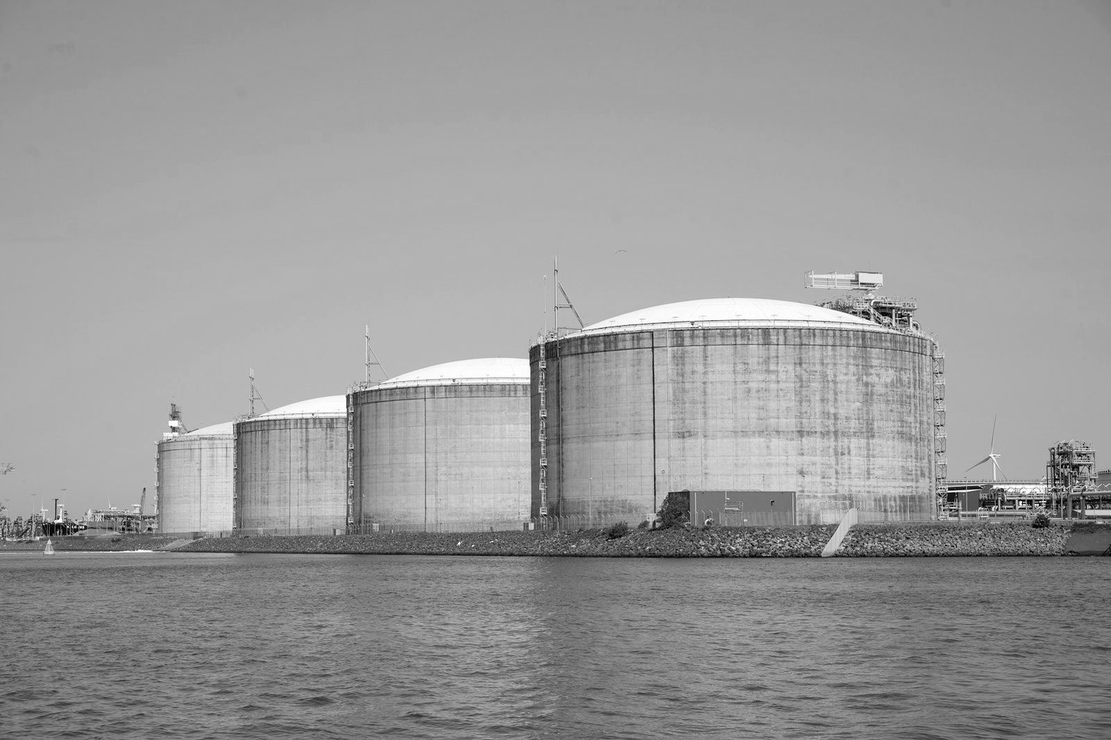 EPC contracts Bangladesh — LNG terminal and port infrastructure financed through a G2G arrangement