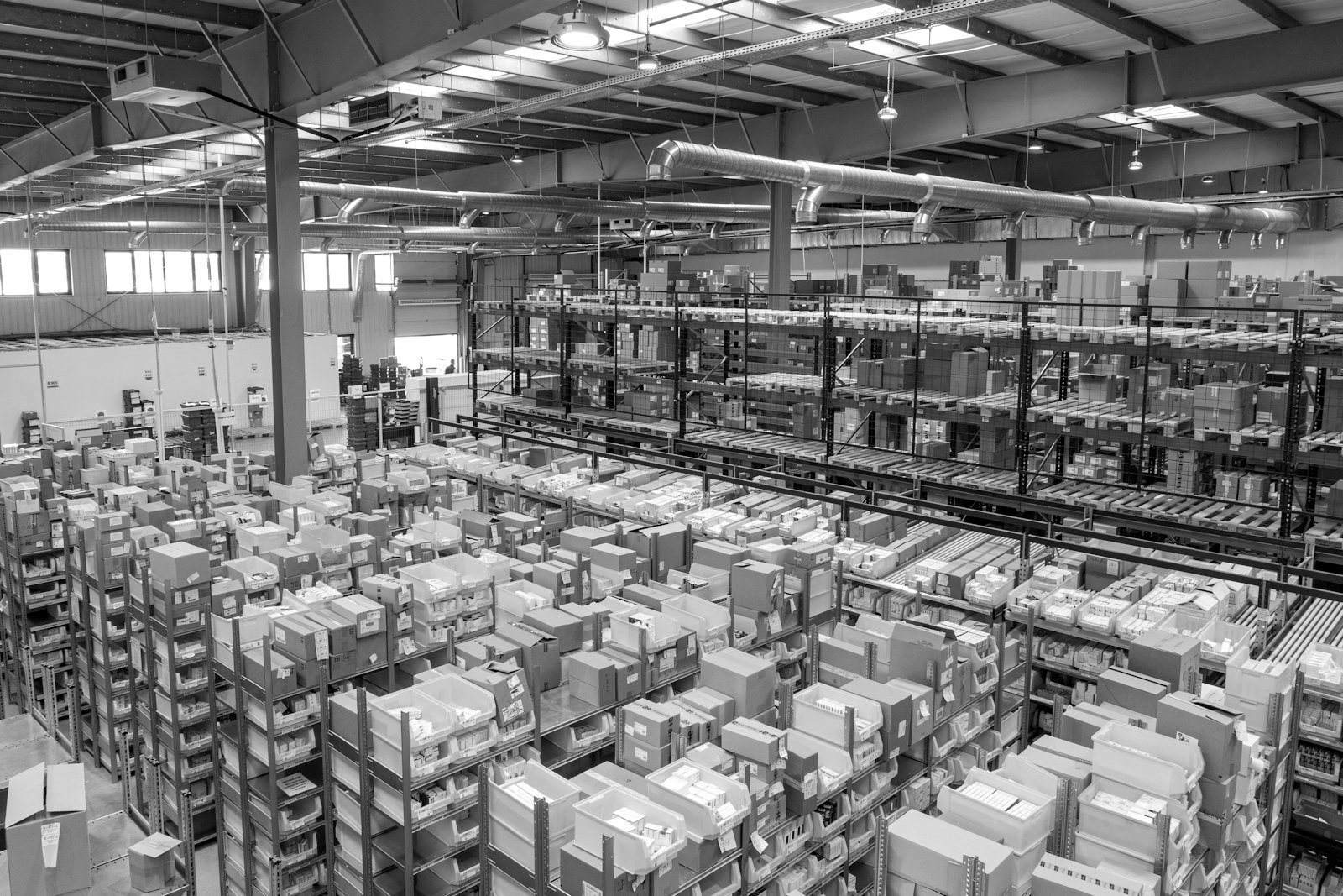 Export law Bangladesh — garment factory floor producing apparel from bonded imported fabric