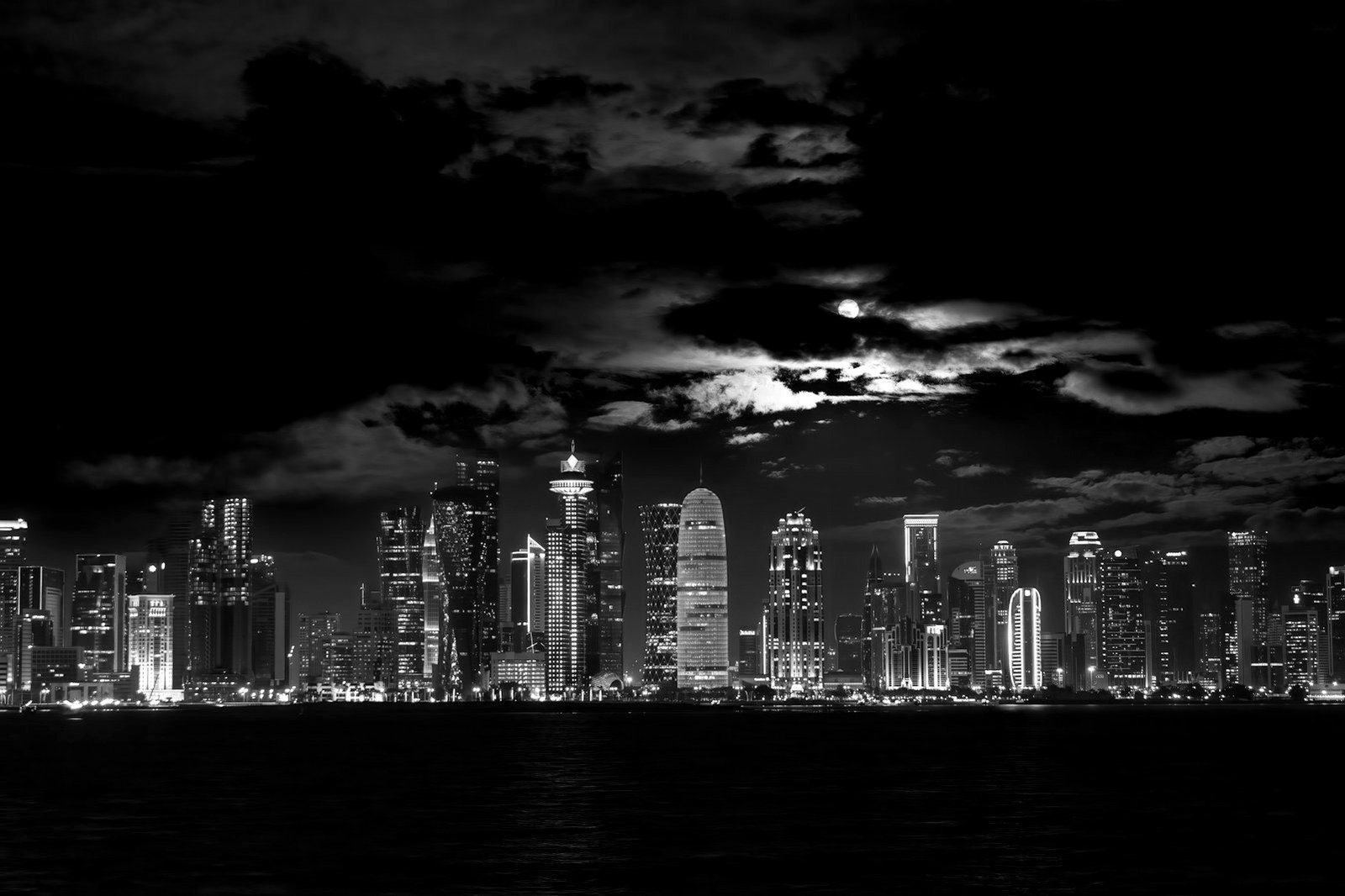 Gulf arbitration centres Bangladesh guide — Abu Dhabi skyline, seat of the ADGM and arbitrateAD