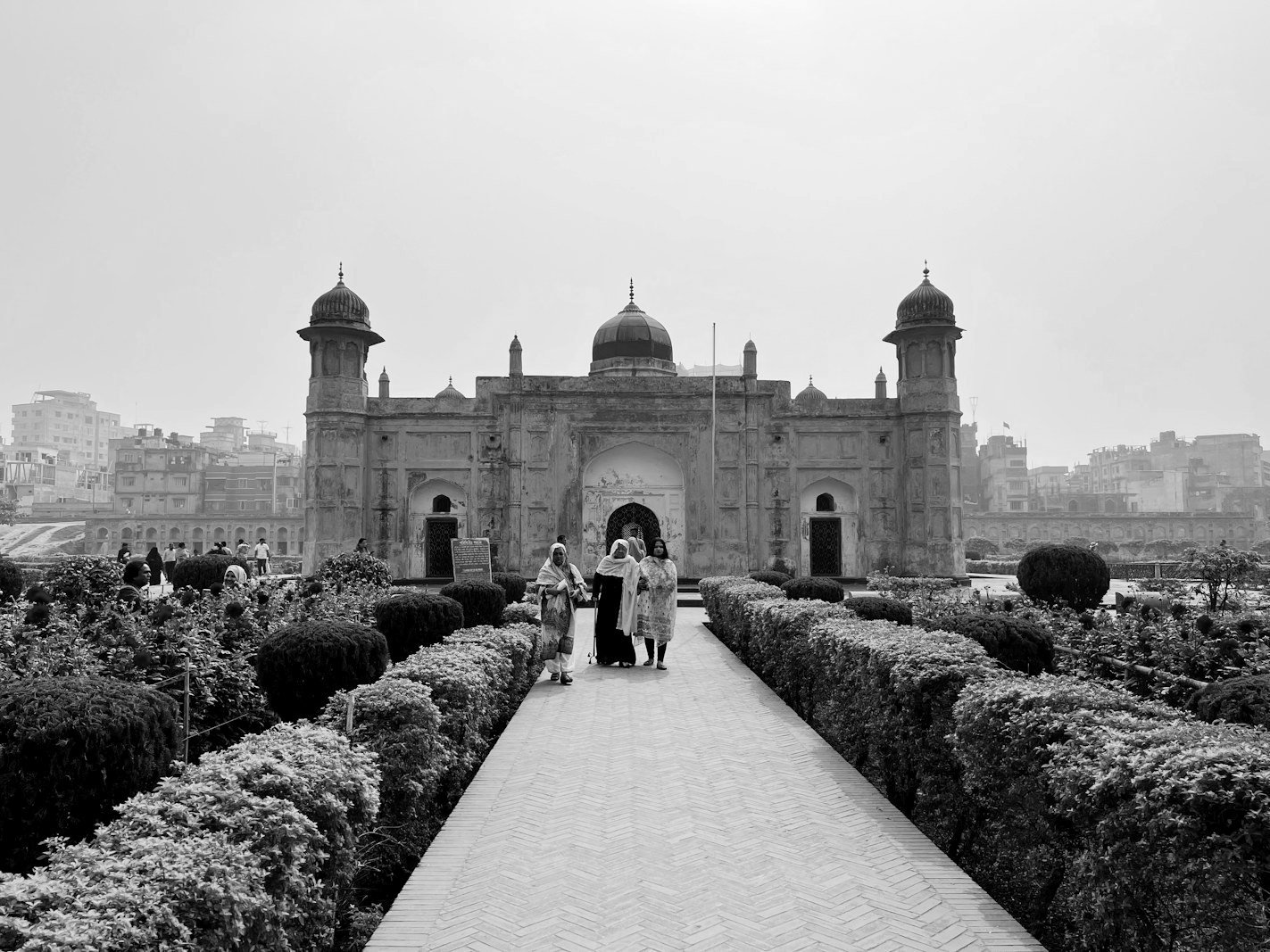 Islamic finance Bangladesh — banker and client reviewing a Shariah-compliant financing agreement
