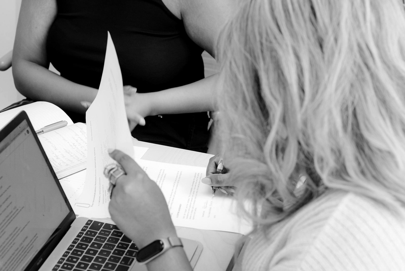 Mediation vs arbitration Bangladesh — comparing cost, time and enforceability before choosing a forum