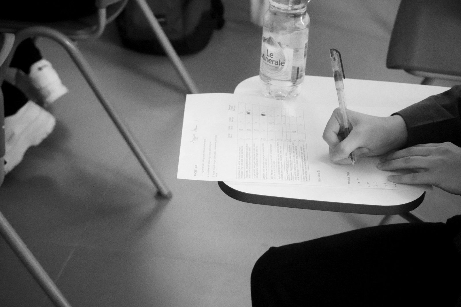 Quota reform case Bangladesh — candidates preparing for a government job examination