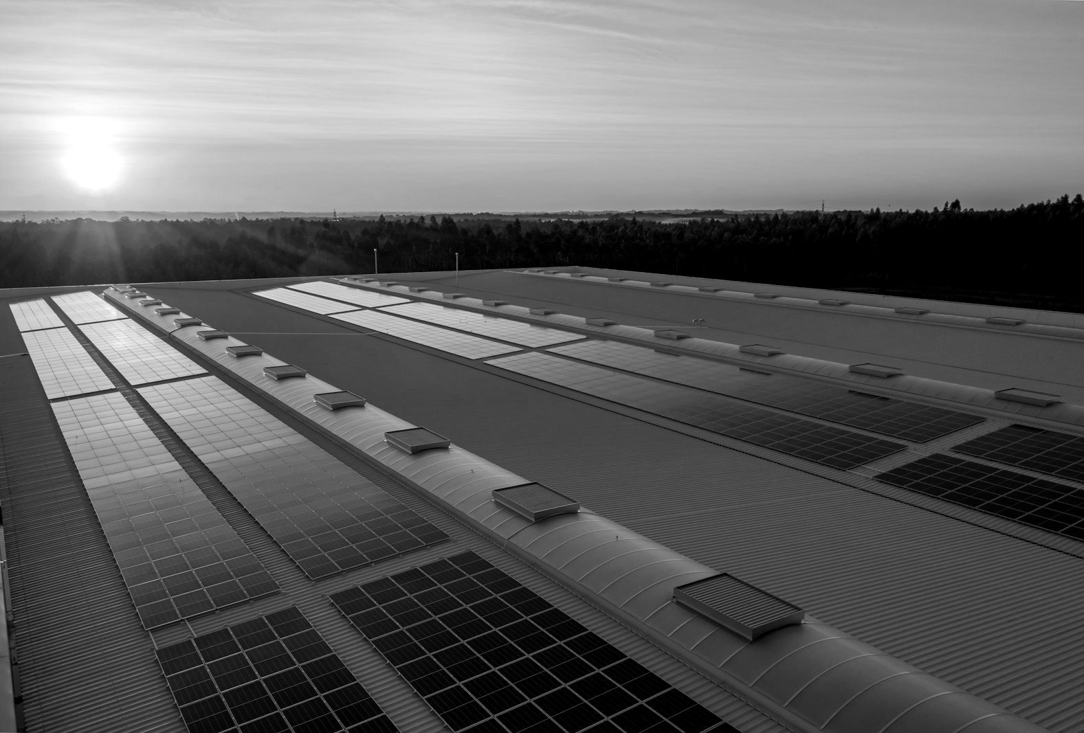 Renewable energy law Bangladesh — rooftop solar on an industrial building under net metering