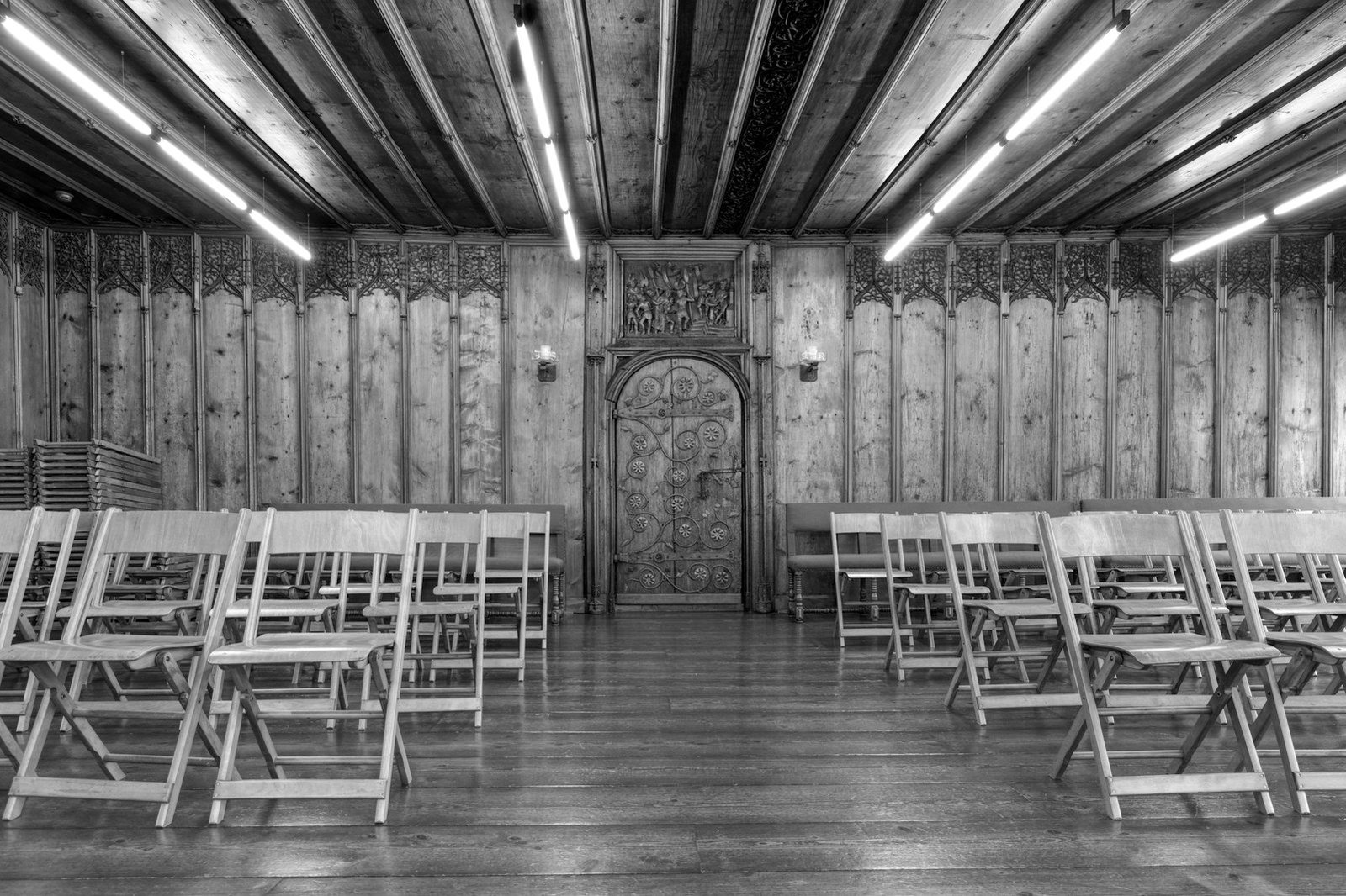 Supreme court practice Bangladesh — courtroom bench where matters are mentioned and listed
