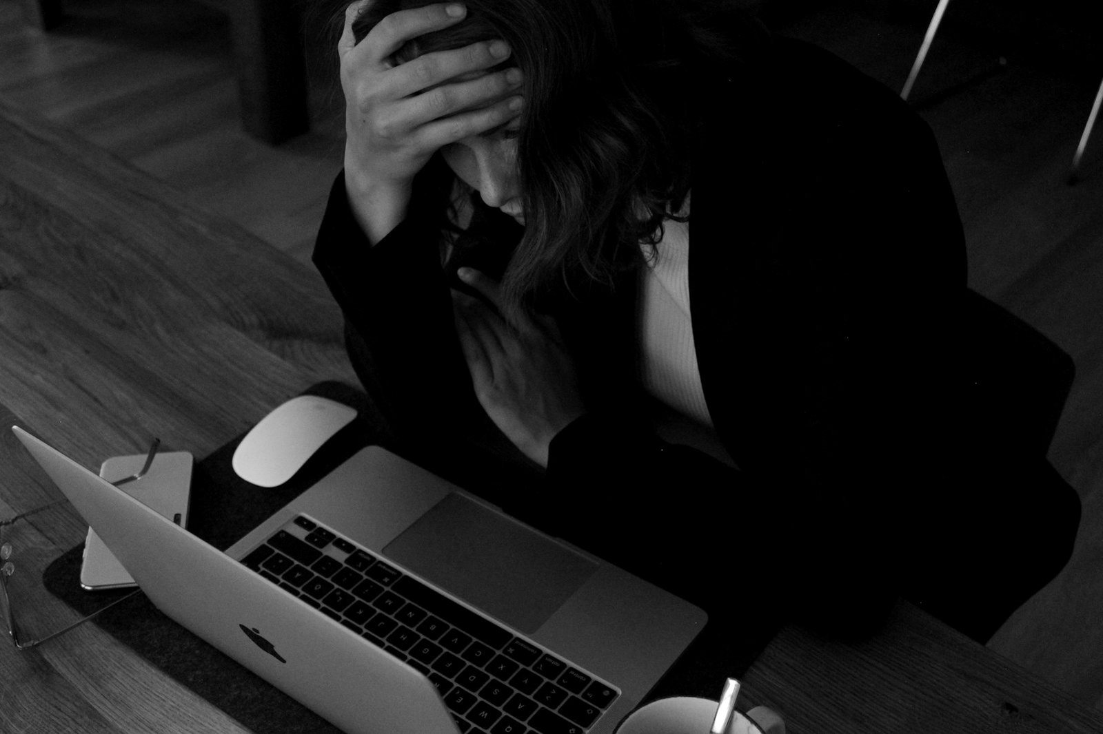 Wrongful dismissal Bangladesh — worker preparing a written grievance under section 33