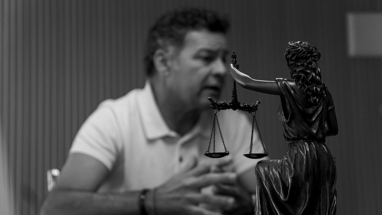 Wrongful ship arrest Bangladesh — counsel reviewing charterparty and arrest papers before a vacating application